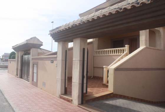 Adosado - Obra nueva - Torrevieja - Torrevieja