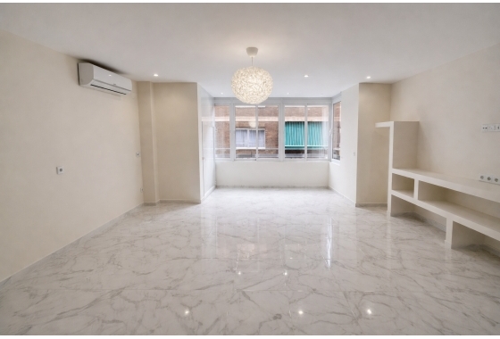 Apartment - Resale - Torrevieja - Muelle Pesquero