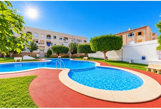 Apartment - Resale - Torrevieja - Playa del Acequión