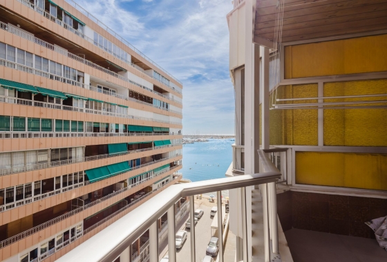 Apartment - Resale - Torrevieja - Playa del Acequión