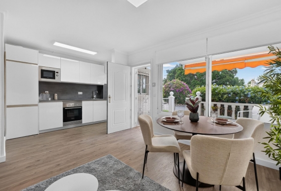 Bungalow - Wiederverkauf - Orihuela Costa - Villamartin