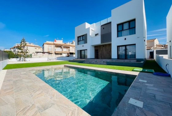Stadthaus - Neue Gebäude - Torrevieja - Torrevieja