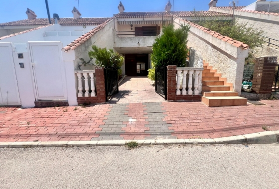 terraced house - Wiederverkauf - Torrevieja - Los balcones