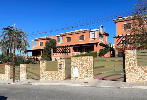Villa / Doppelhaushälfte - Wiederverkauf - Torrevieja - Los Balcones