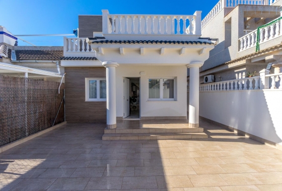 Villa - Resale -
            Torrevieja - URE-44051