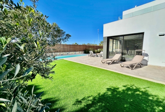 Villa - Reventa - Orihuela - Las Colinas Golf