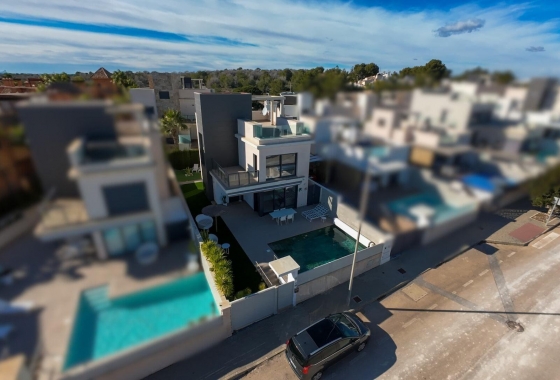 Villa - Revente -
            San Miguel de Salinas - Med-36455