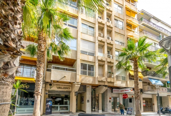 Wohnung - Wiederverkauf - Torrevieja - Centro