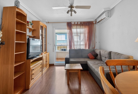 Wohnung - Wiederverkauf - Torrevieja - Parque de las Naciones