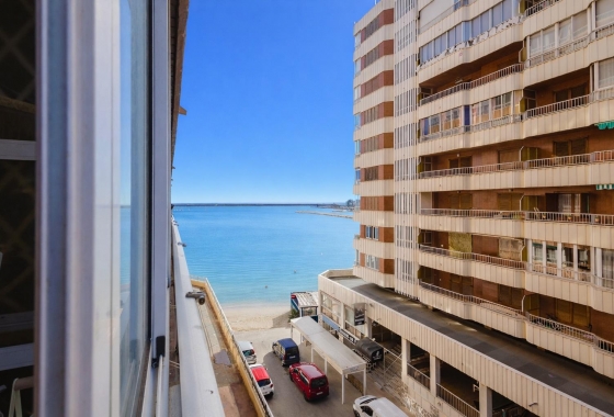 Wohnung - Wiederverkauf - Torrevieja - Playa del Acequión