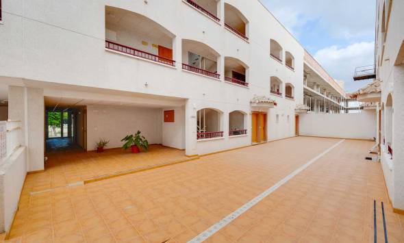 Wohnungen in San Fulgencio mit Pool und optionaler Garage