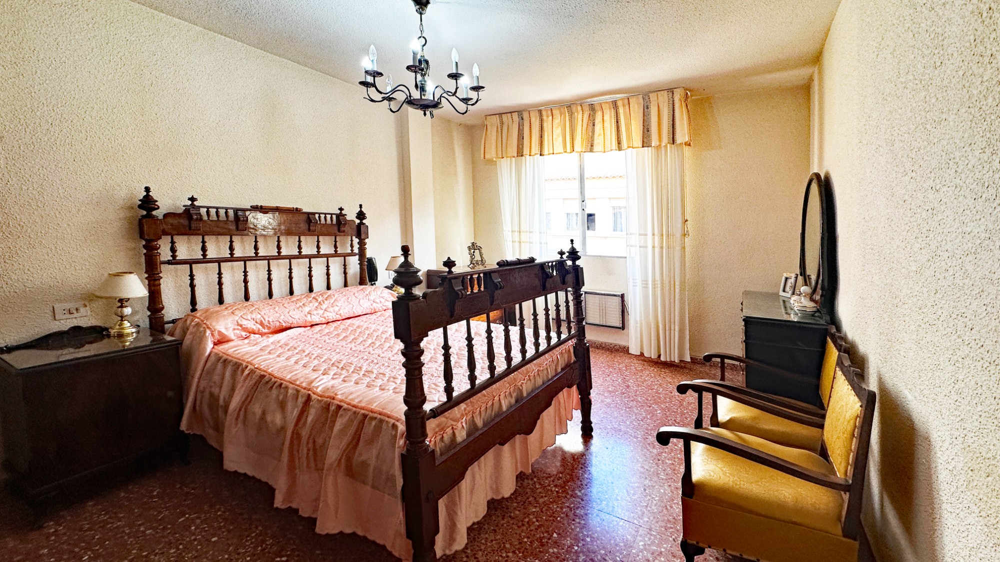 For Sale. Apartment in Murcia