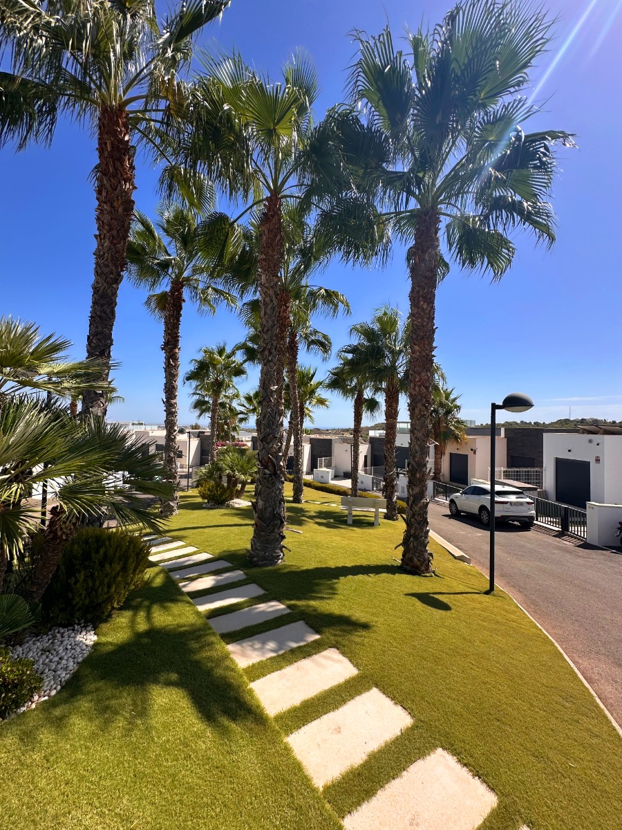 Vrijstaande villa te koop in San Miguel de Salinas