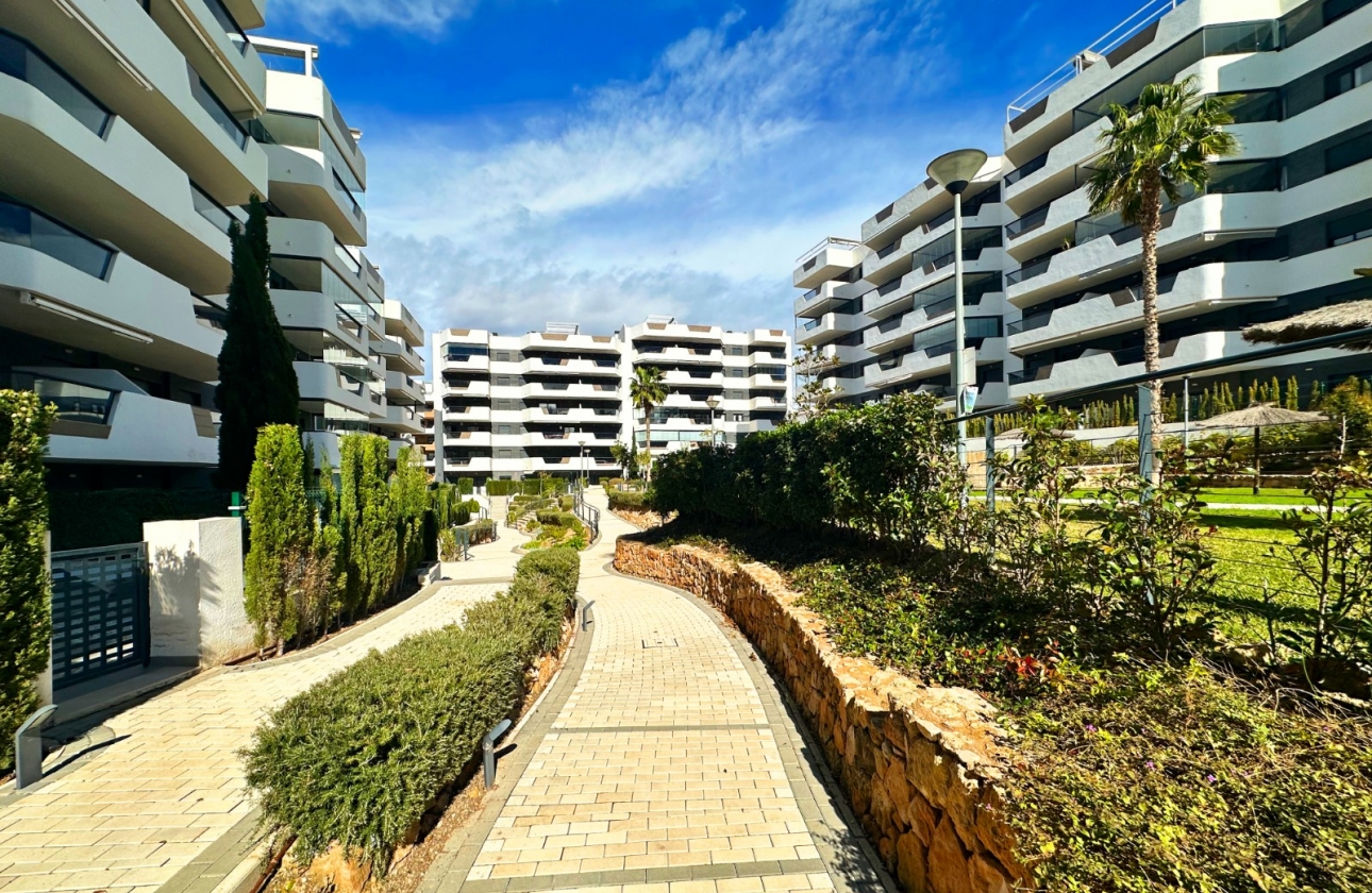 Resale - Apartment - Santa Pola