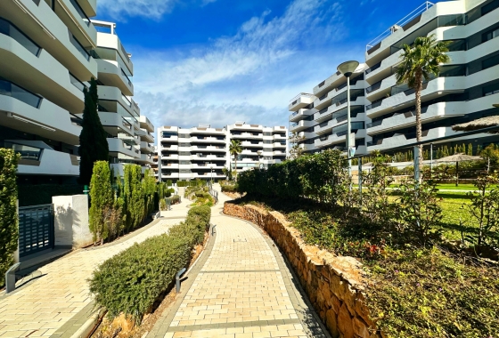 Resale - Apartment - Santa Pola