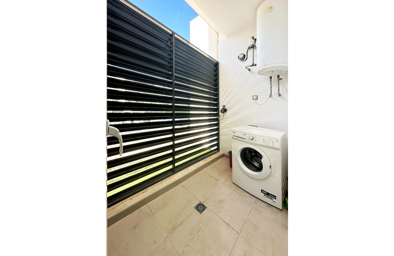 Resale - Apartment - Santa Pola