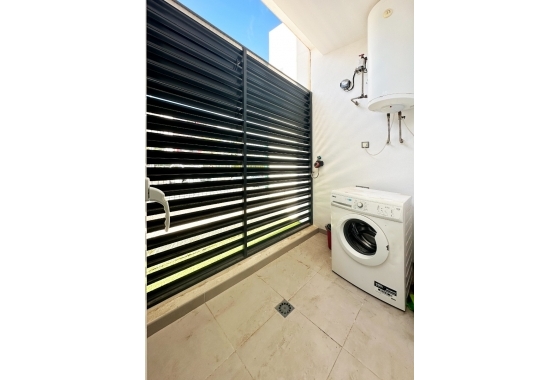 Resale - Apartment - Santa Pola