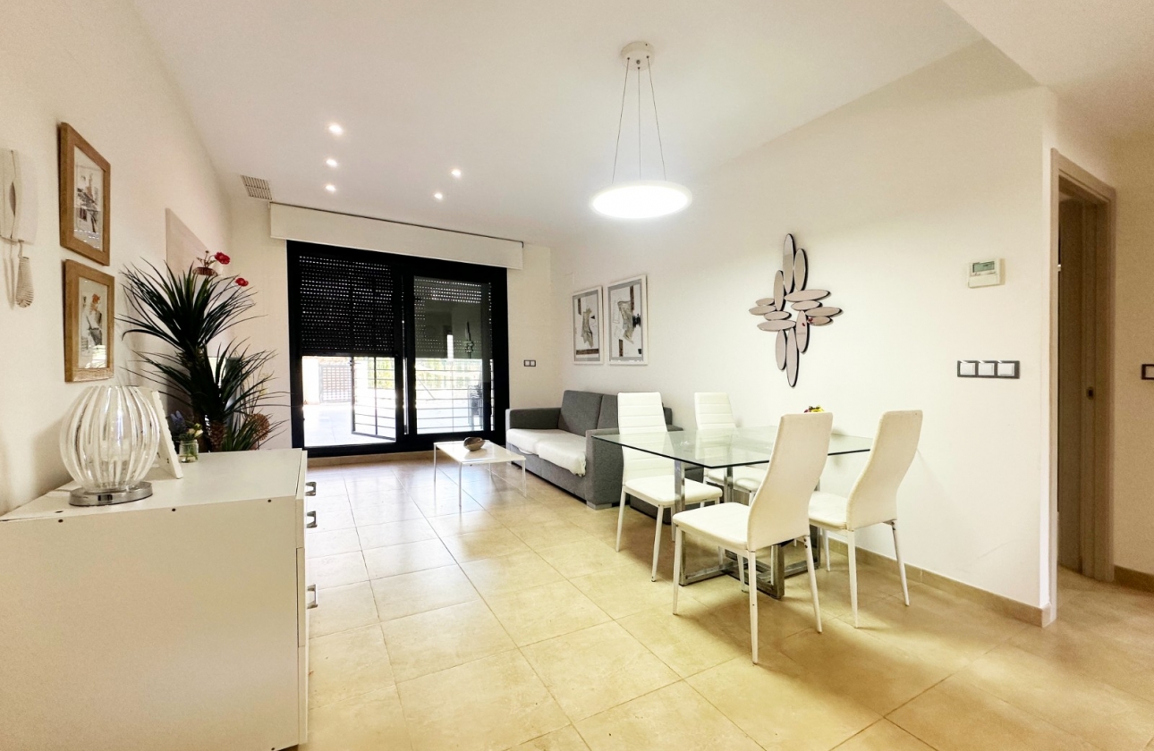 Resale - Apartment - Santa Pola