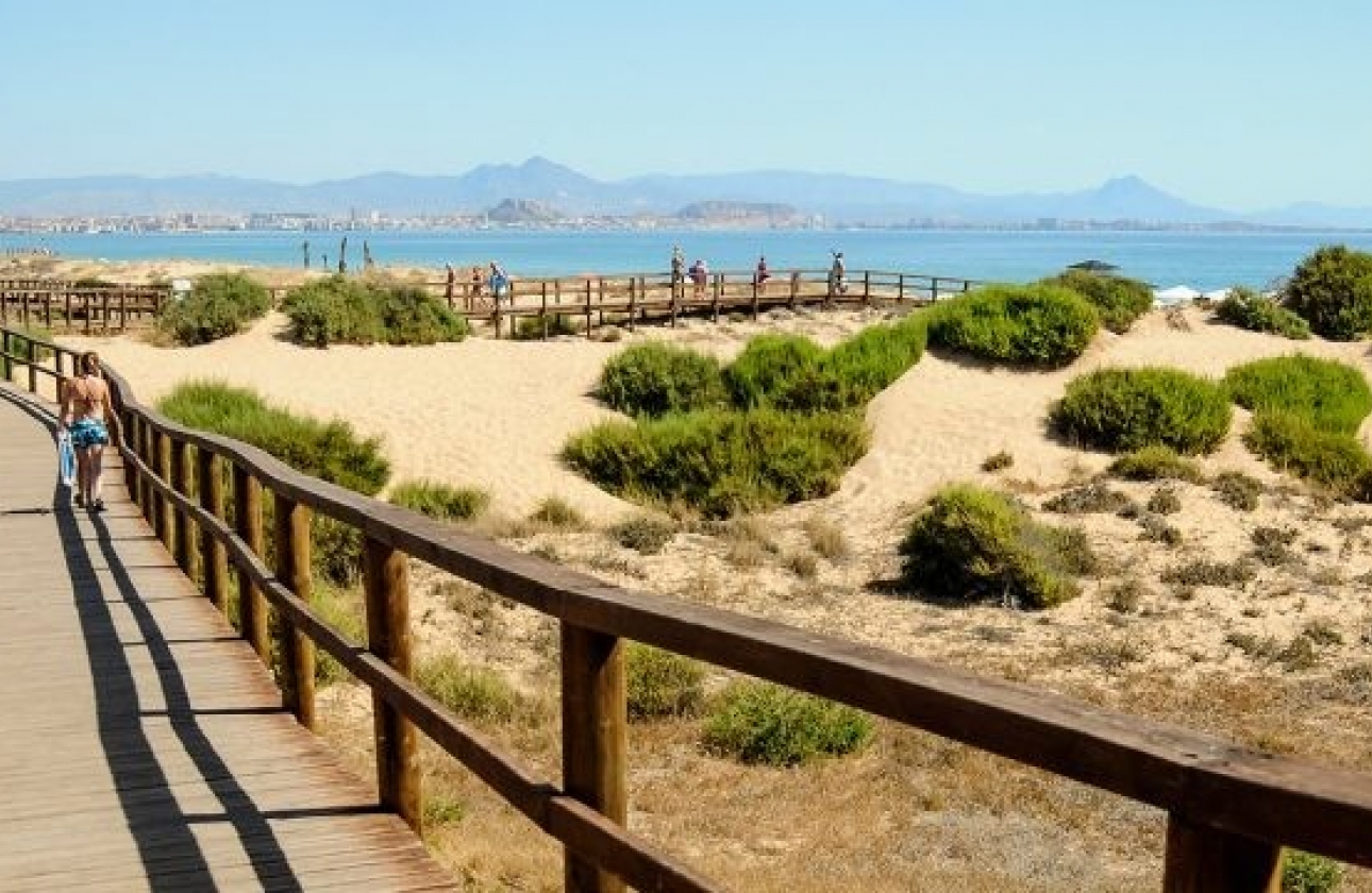 Resale - Apartment - Santa Pola