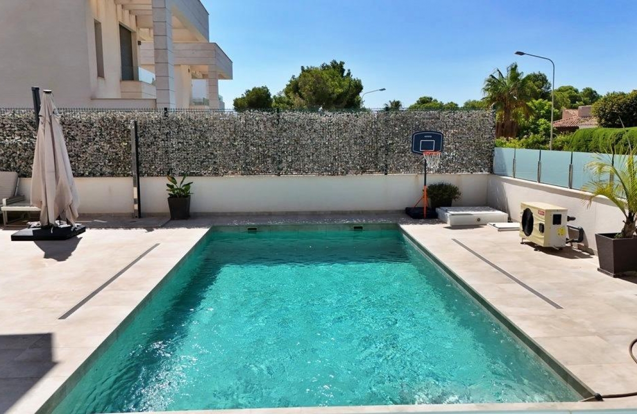 Revente - Villa - Orihuela Costa - Villamartin