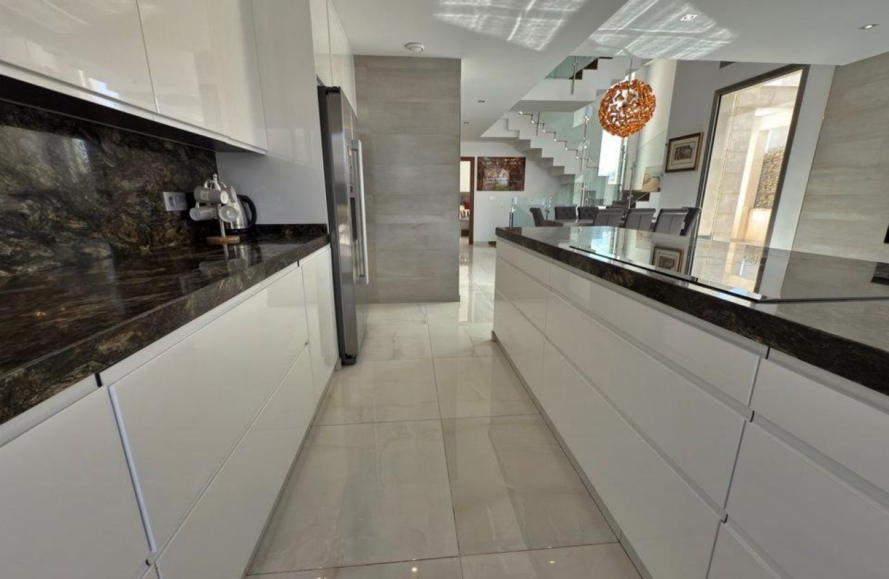 Revente - Villa - Orihuela Costa - Villamartin