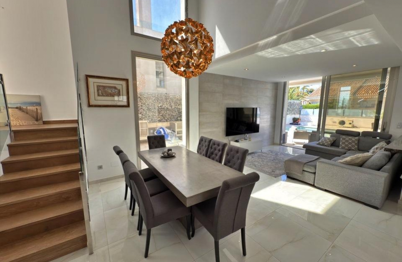 Revente - Villa - Orihuela Costa - Villamartin