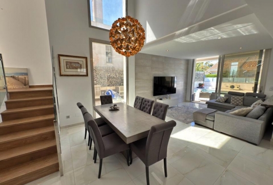 Revente - Villa - Orihuela Costa - Villamartin