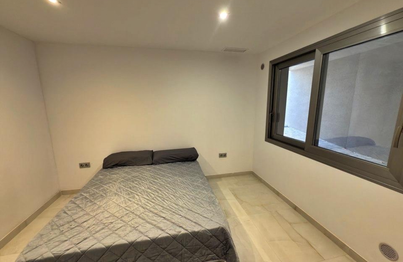 Revente - Villa - Orihuela Costa - Villamartin