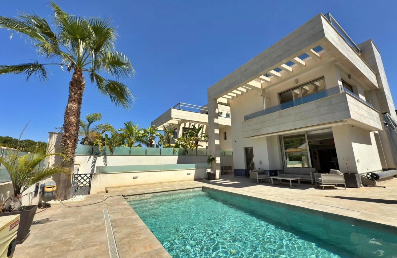 Revente - Villa - Orihuela Costa - Villamartin