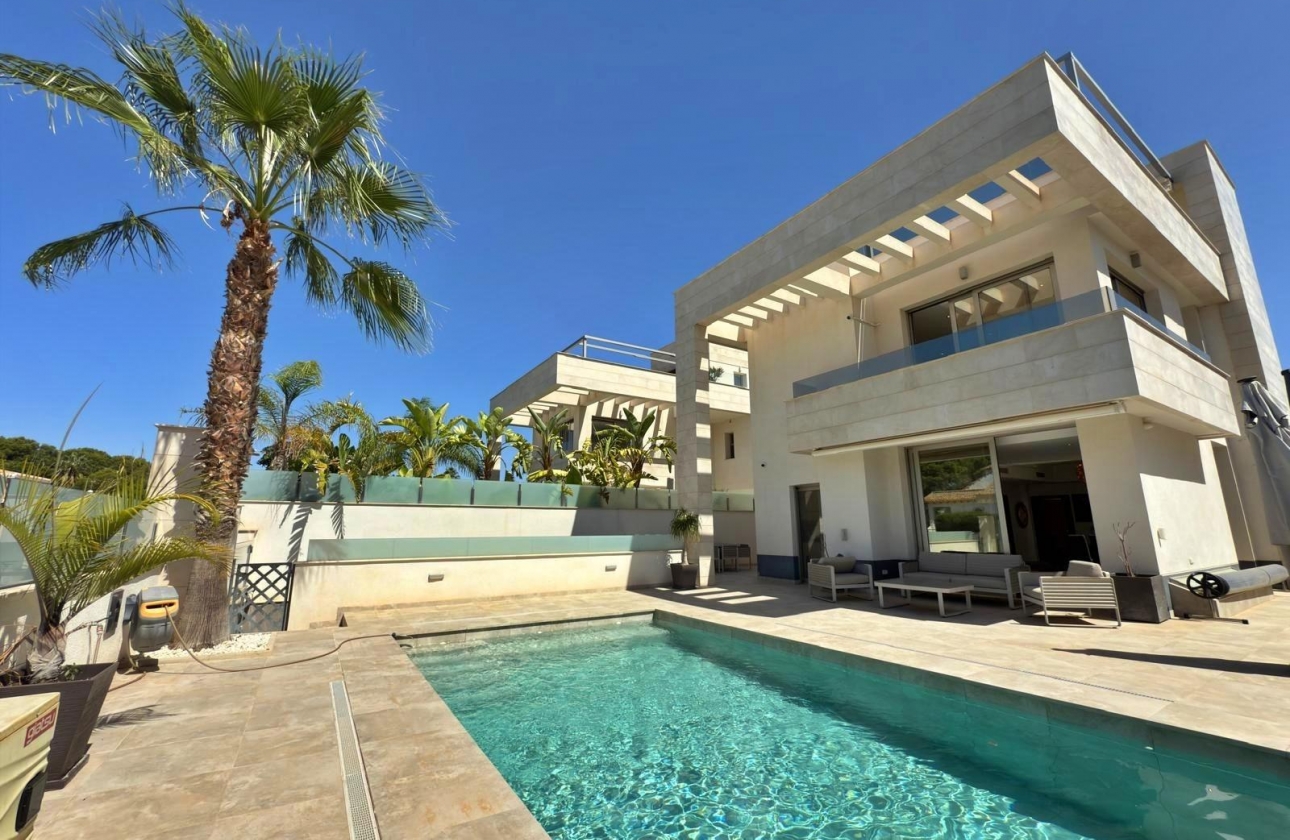 Revente - Villa - Orihuela Costa - Villamartin