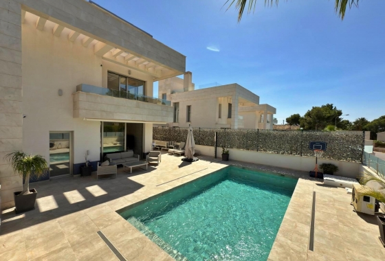 Revente - Villa - Orihuela Costa - Villamartin