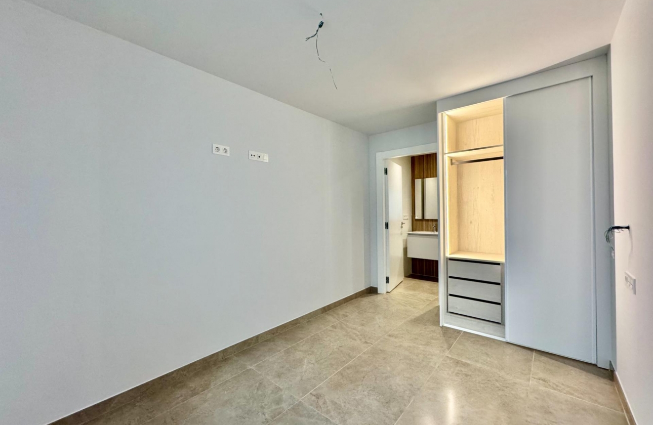 Resale - Apartment - Torrevieja - Habaneras