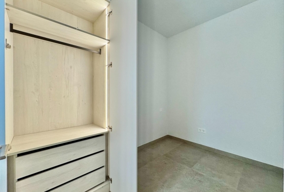 Resale - Apartment - Torrevieja - Habaneras