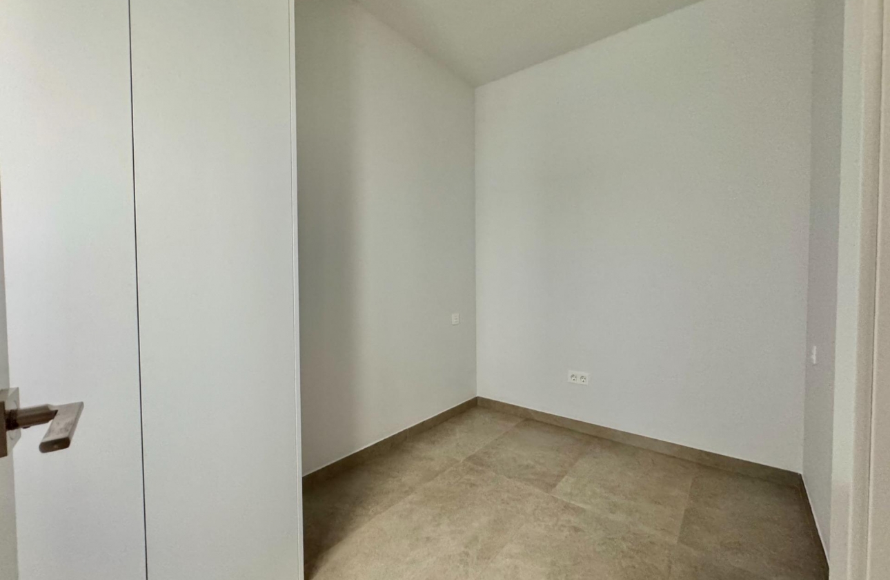 Resale - Apartment - Torrevieja - Habaneras