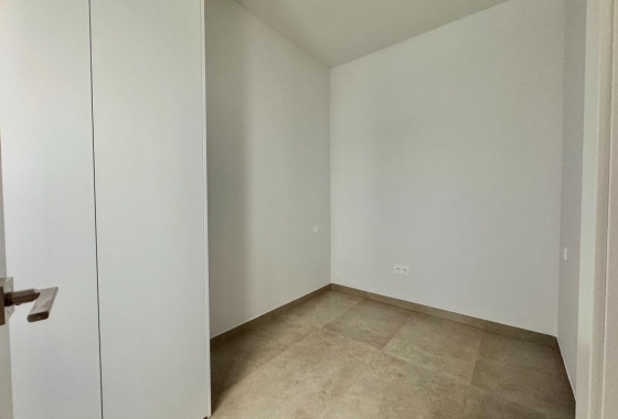 Resale - Apartment - Torrevieja - Habaneras