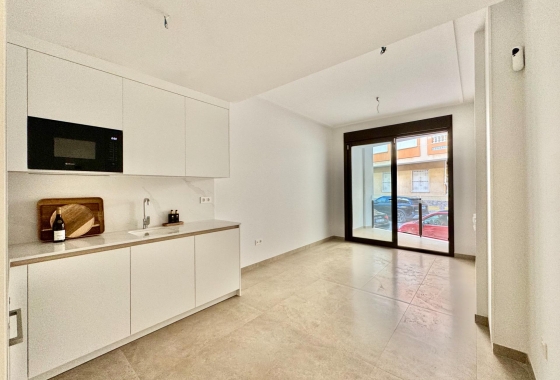 Resale - Apartment - Torrevieja - Habaneras