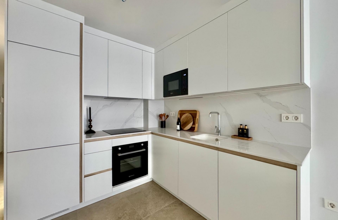 Resale - Apartment - Torrevieja - Habaneras