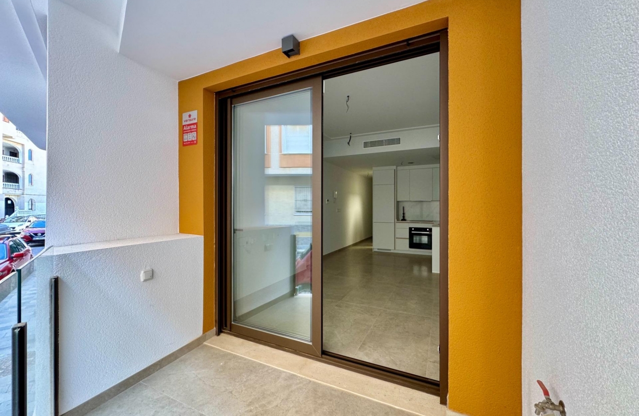 Resale - Apartment - Torrevieja - Habaneras