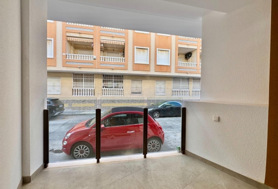 Resale - Apartment - Torrevieja - Habaneras