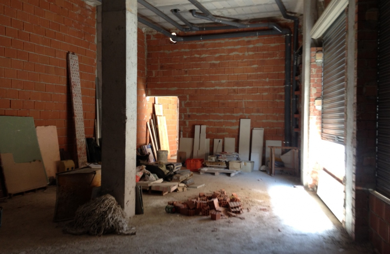 Resale - Commercial - Los Montesinos