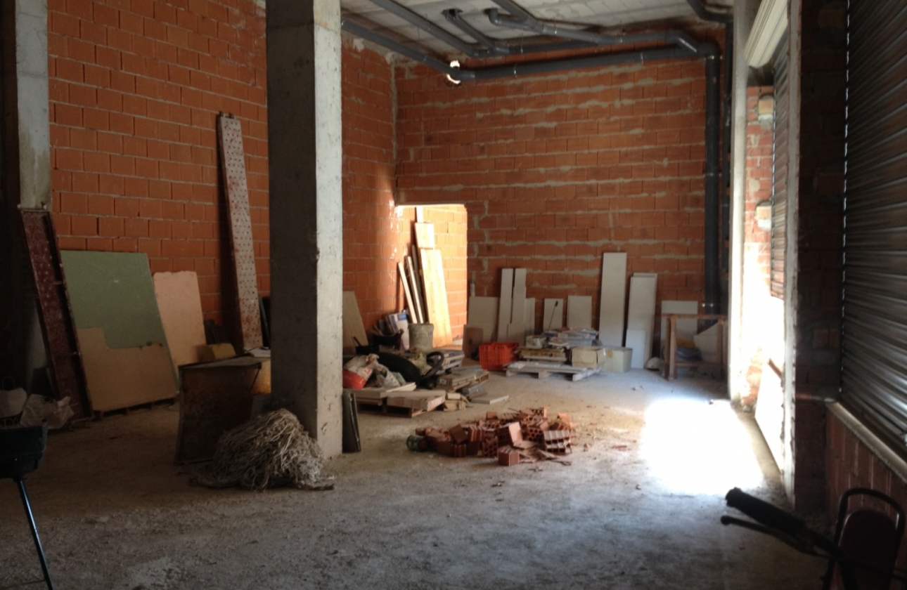 Resale - Commercial - Los Montesinos