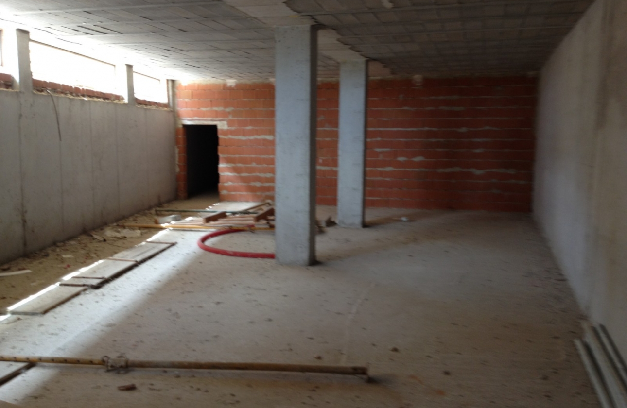 Resale - Commercial - Los Montesinos
