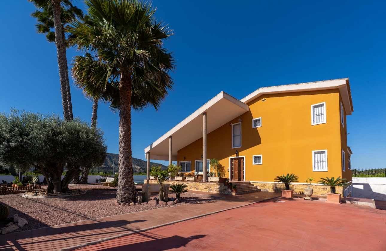 Resale - Villa - Orihuela
