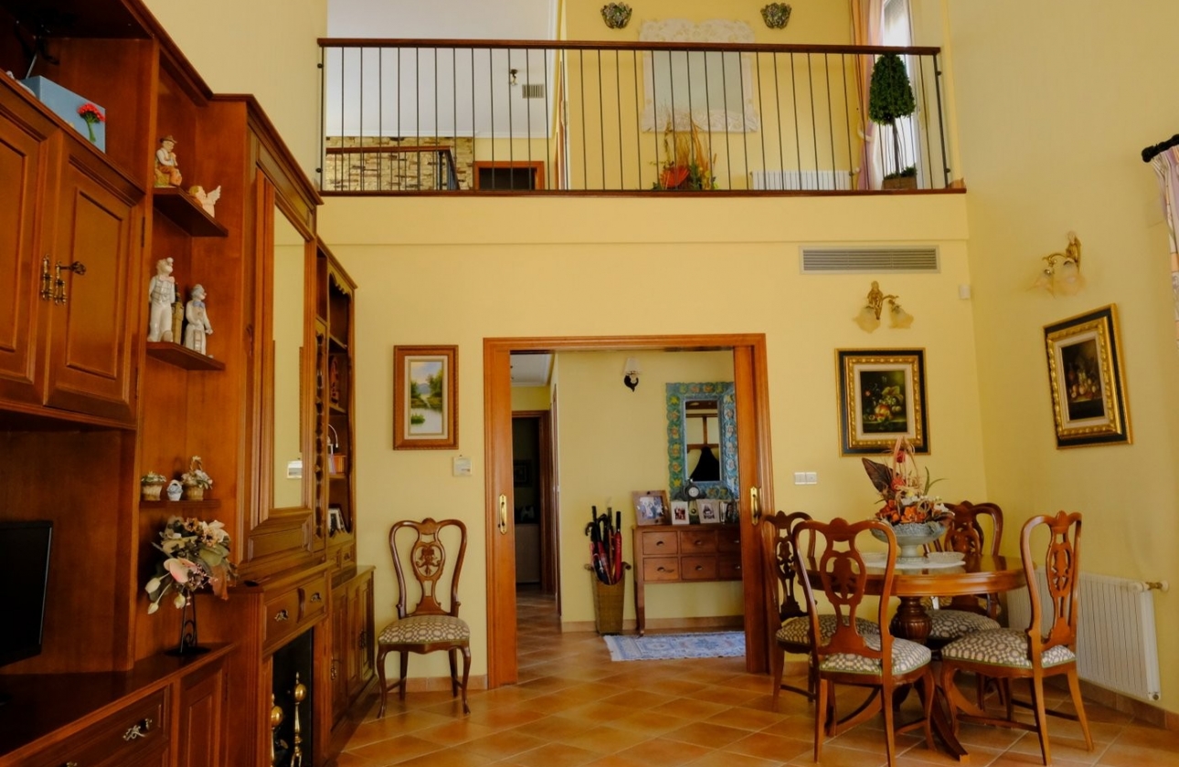 Resale - Villa - Orihuela