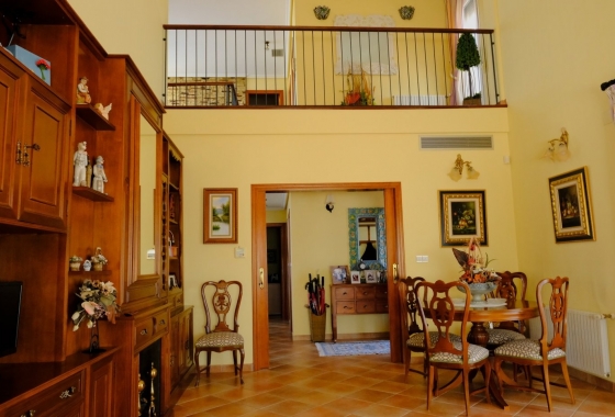 Resale - Villa - Orihuela
