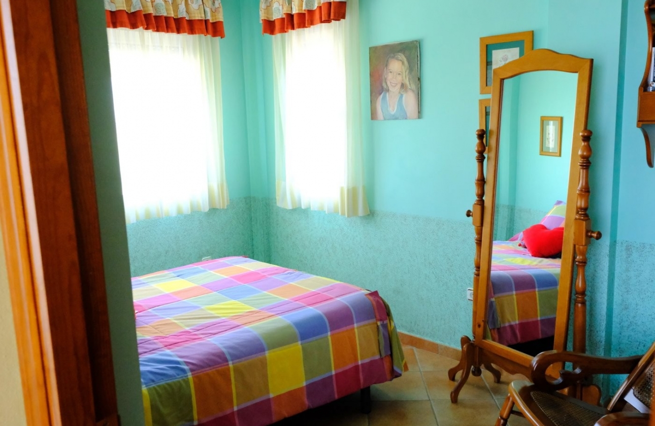 Resale - Villa - Orihuela