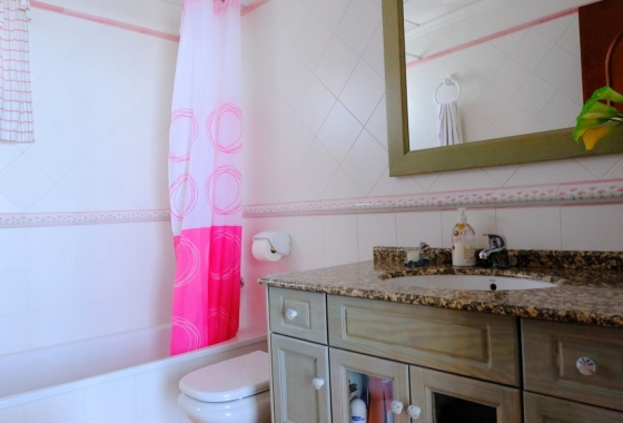 Resale - Villa - Orihuela