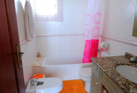 Resale - Villa - Orihuela