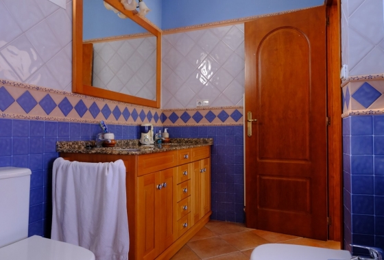 Resale - Villa - Orihuela