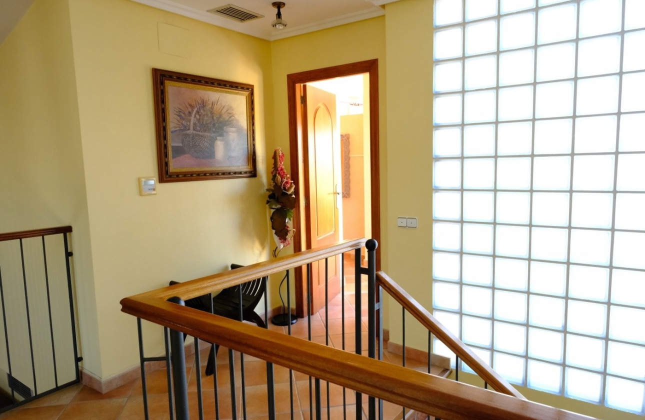 Resale - Villa - Orihuela